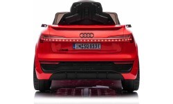Электромобиль Audi SQ8 красный