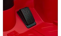Elektromobilis Audi SQ8 raudonas