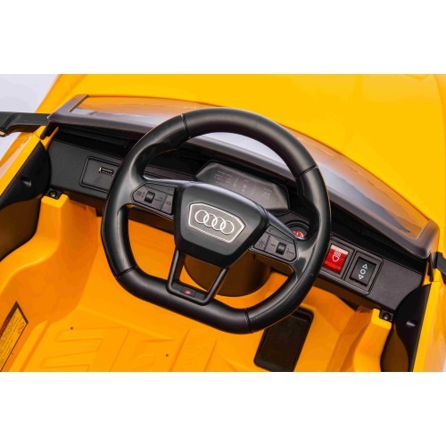 Электромобиль Audi SQ8, жёлтый
