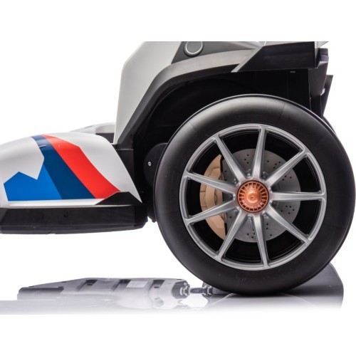 BMW kartingas su driftavimo funkcija, baltas