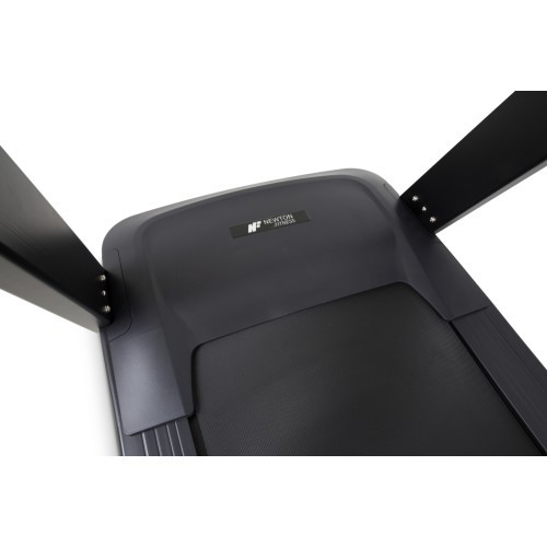Беговая дорожка Newton Fitness T7 LED коммерческая Black Series