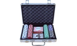 Pokerio rinkinys Buffalo lagaminėlyje su 200 žetonų