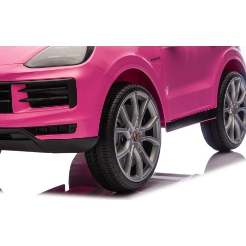 Vehicle Porsche Cayenne Pink