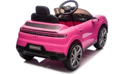 Vehicle Porsche Cayenne Pink
