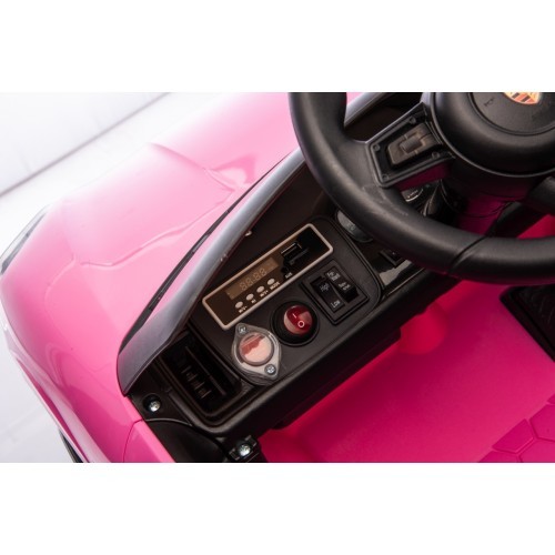 Vehicle Porsche Cayenne Pink