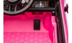 Vehicle Porsche Cayenne Pink