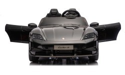 Elektromobilis Porsche Taycan Turbo S, juodas