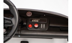 Детский электромобиль Porsche Taycan Turbo S, белый