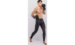 Venum Stealth Spats tamprės, juoda/balta