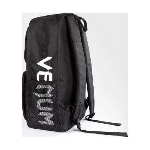 Спортивная сумка VENUM Essential – чёрная