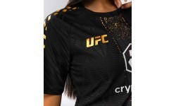 Moteriški UFC Zenith by Venum Champion Authentic Fight Night Walkout marškinėliai