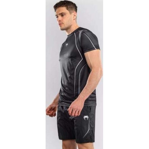Футболка Venum Stealth Dry-Tech, чёрная/белая
