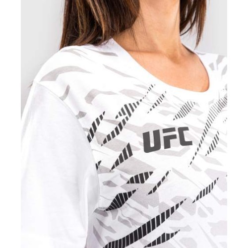 Moteriški marškinėliai trumpomis rankovėmis UFC Fusion by Venum Replica, balti