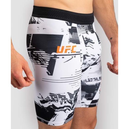 Vyriški UFC Zenith by Venum Vale Tudo šortai, balti