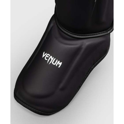 Защита голени Venum Streamline, черно-белая