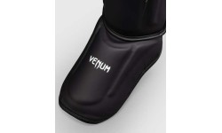 Защита голени Venum Streamline, черно-белая