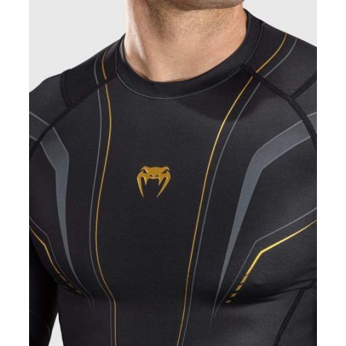Гидромайка с длинным рукавом Venum Streamline, чёрно-золотая