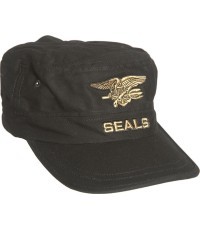 Чёрная кепка Seals