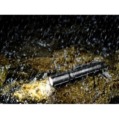 Светодиодный фонарь Fenix E20 V2.0