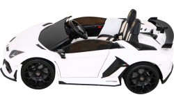 Vehicle Lamborghini SVJ DRIFT White