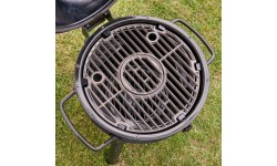 Char-Griller Akorn Jr. Kamado Grill