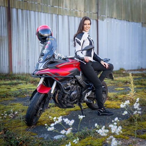 Moteriškos motociklininkų tamprės W-TEC Wombutta - Juoda