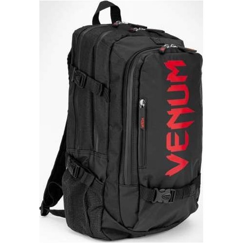 Kuprinė Venum Challenger Pro Evo – juoda/raudona