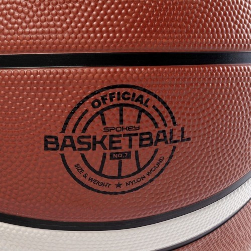 A basketball ball Spokey DAGER PLUS