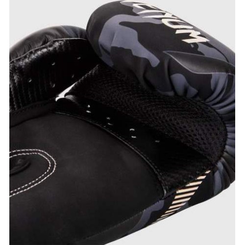 Боксёрские перчатки Venum Impact – Dark Camo/Sand