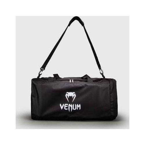 Спортивная сумка Venum Essential (61 л), чёрная