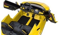 Электромобиль Lamborghini Revuelto XL, жёлтый