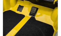 Lamborghini Revuelto XL Yellow vehicle