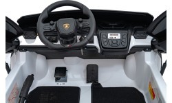Lamborghini Revuelto XL STRONG baltas elektromobilis