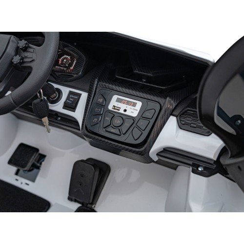 Lamborghini Revuelto XL STRONG baltas elektromobilis
