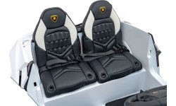 Lamborghini Revuelto XL STRONG White vehicle