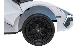 Lamborghini Revuelto XL STRONG White vehicle