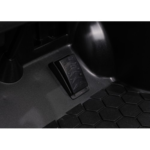 Vehicle Porsche Cayenne Black