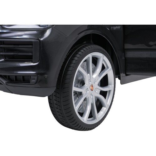 Vehicle Porsche Cayenne Black