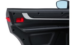 Электромобиль Porsche Cayenne, чёрный