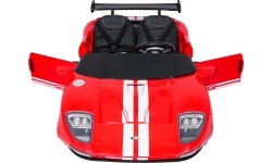 Электромобиль Ford GT, красный