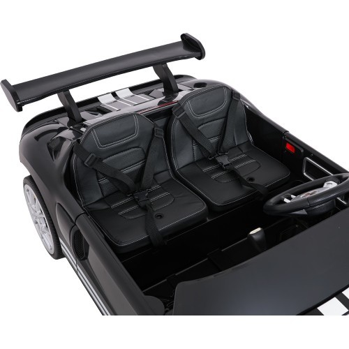 Vehicle Ford GT Black