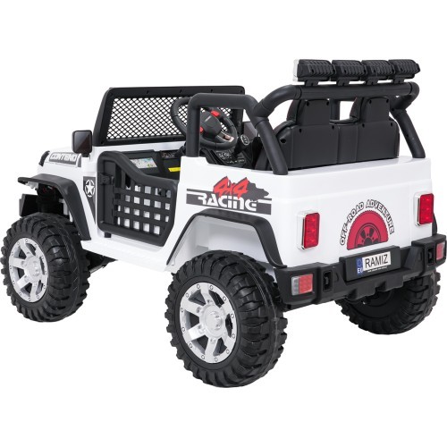 Jeep BEAST 4x4 White Vehicle