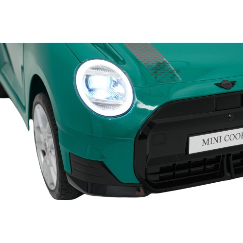 Электромобиль Mini Cooper, зелёный
