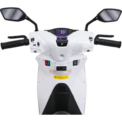 Vehicle Motor Scooter HONDA SH125I White