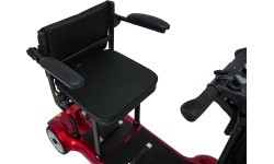 Красный четырёхколёсный электрический скутер EasyGo для пожилых