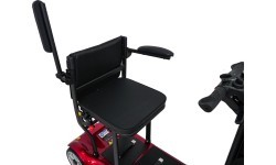 Красный четырёхколёсный электрический скутер EasyGo для пожилых