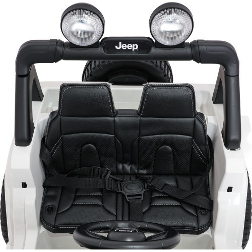 Jeep Wrangler Rubicon LIFT White Vehicle