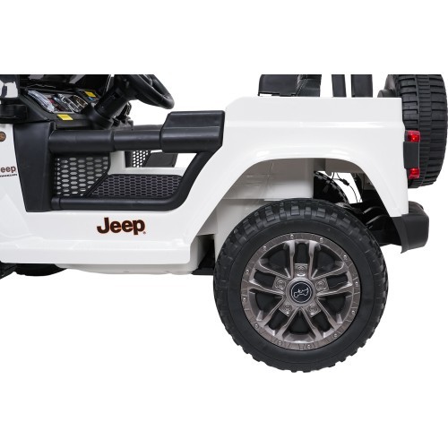 Jeep Wrangler Rubicon LIFT White Vehicle