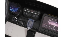 Elektromobilis Mercedes Benz GT63 AMG baltas