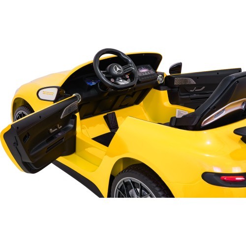 Vehicle Mercedes Benz GT63 AMG Yellow